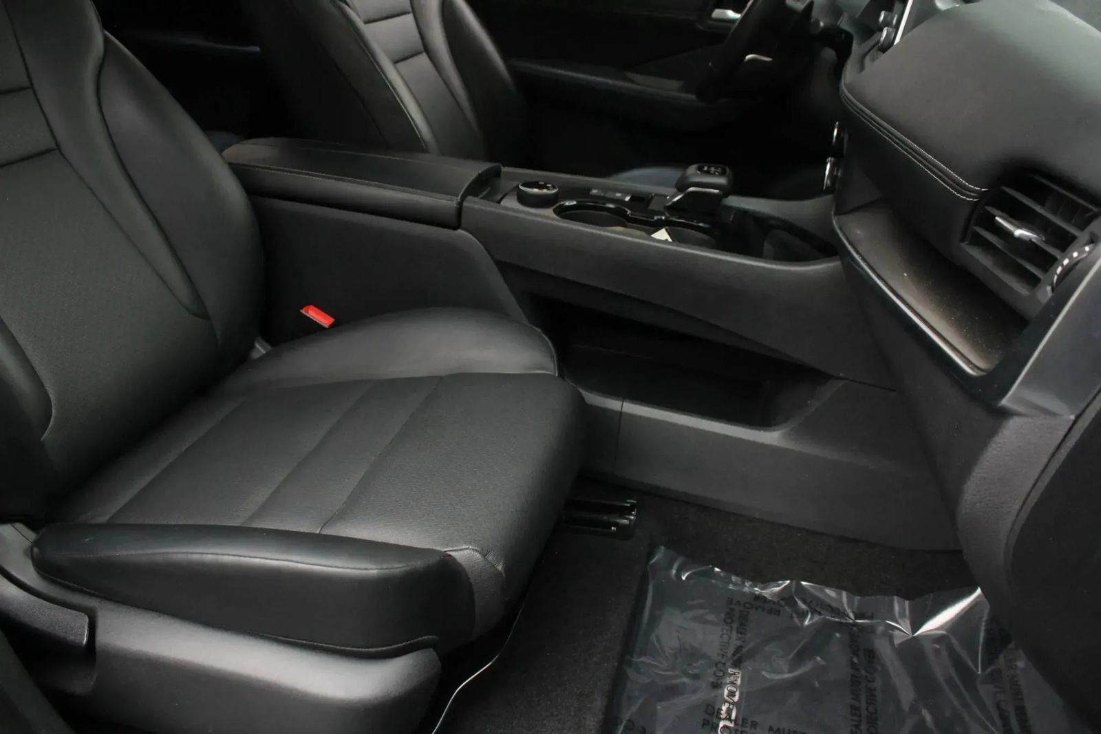 Used 2024 Nissan Rogue SV w/ SV Premium Package AWD/4WD image 58