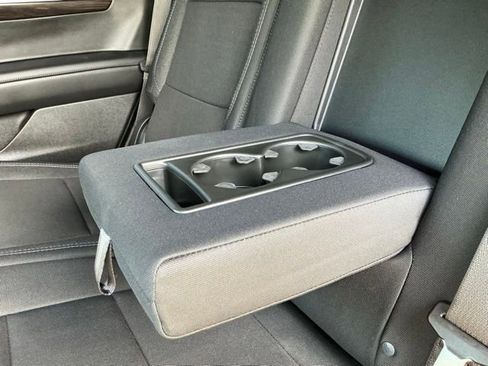 Used 2022 Chevrolet Tahoe 4WD w/ Remote Keyless Entry Package image 39