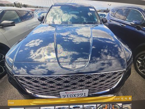 Certified 2025 Genesis GV80 2.5T Prestige AWD/4WD image 1