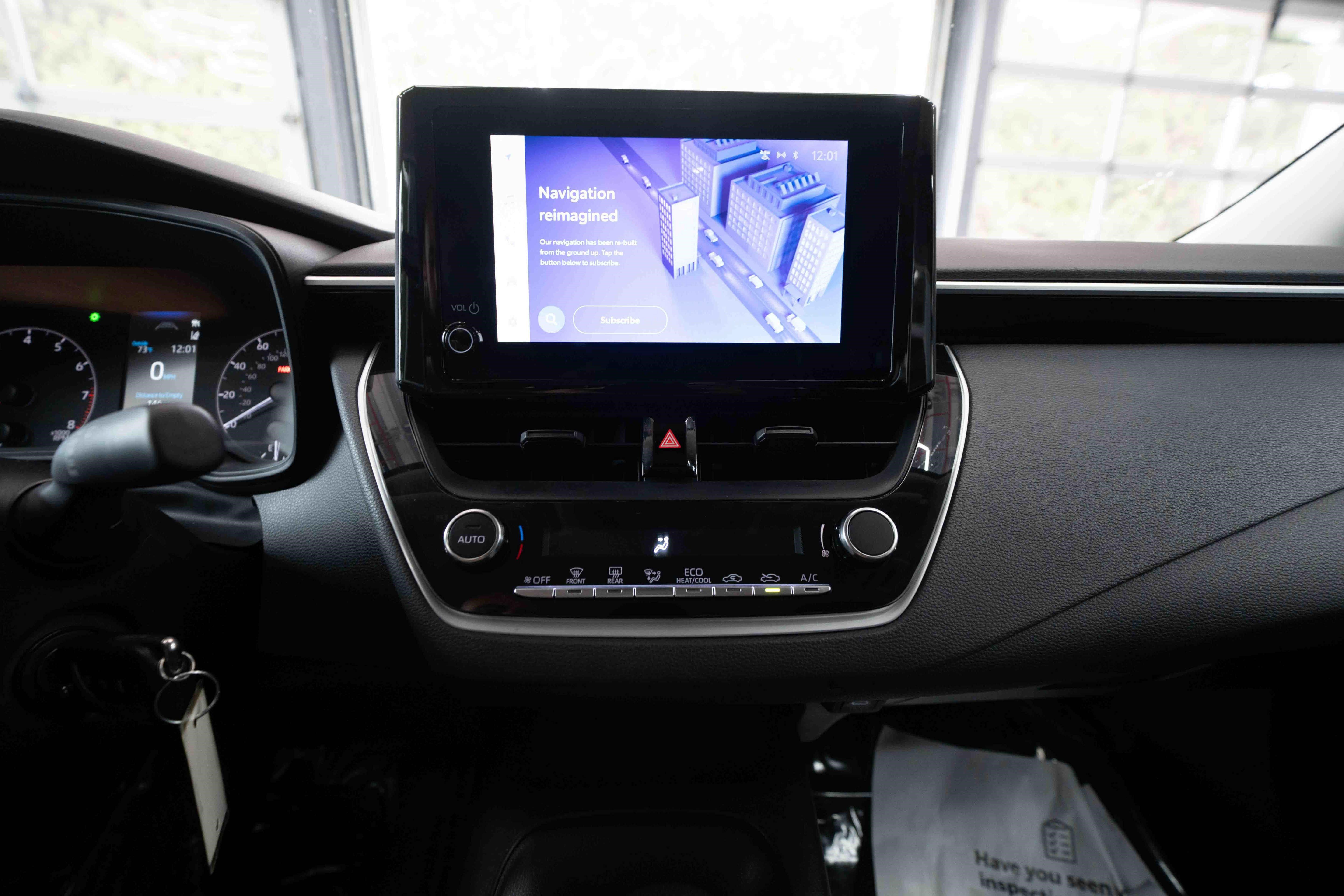 Used 2024 Toyota Corolla LE FWD image 17