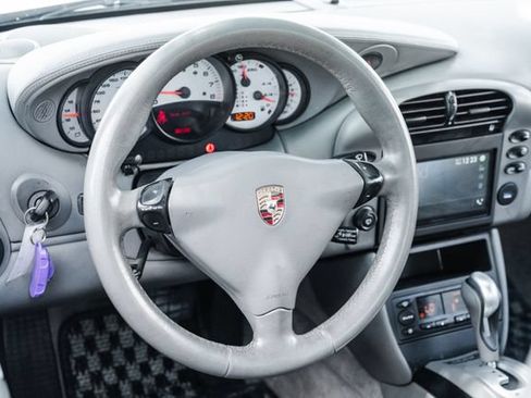 Used 2003 Porsche 911 Carrera RWD image 6