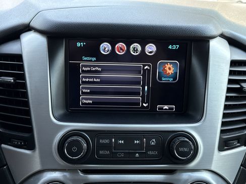 Used 2018 GMC Yukon SLE w/ SLE Value Package image 19