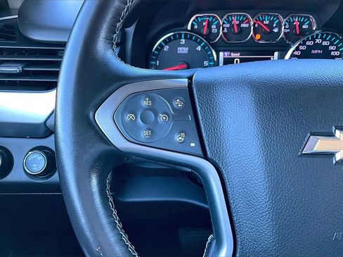 Used 2020 Chevrolet Suburban LT image 18