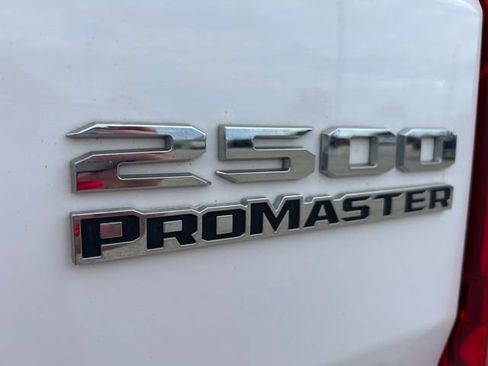 Used 2023 RAM ProMaster 2500 FWD image 10
