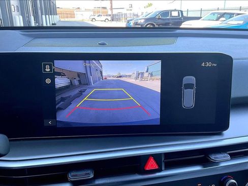 Used 2025 Kia Sorento EX image 21