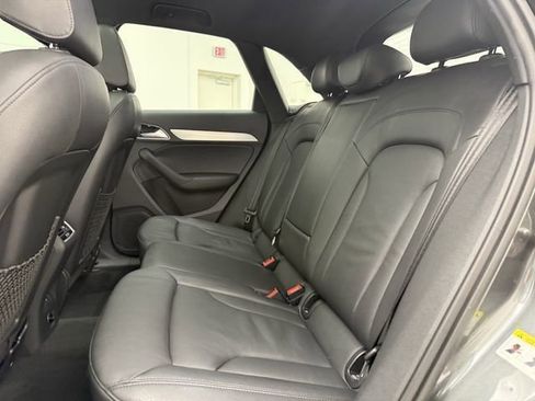 Used 2018 Audi Q3 2.0T Premium image 21