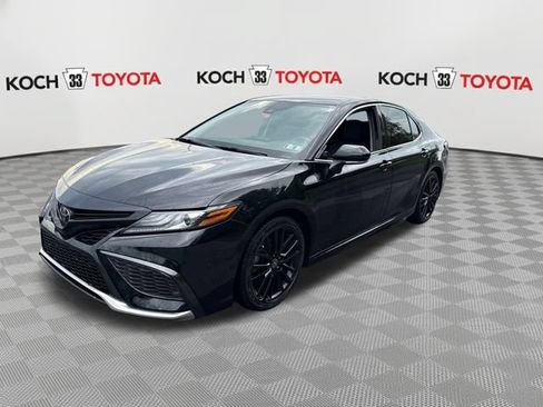 Used 2021 Toyota Camry XSE AWD/4WD image 3