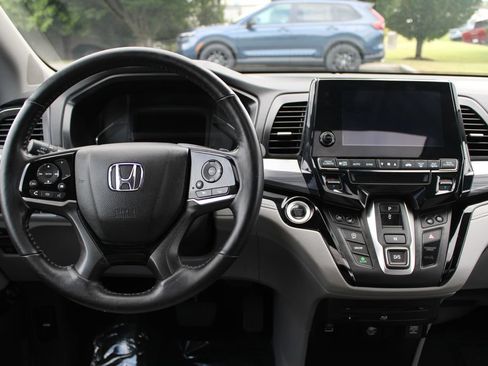 Used 2023 Honda Odyssey Elite image 19