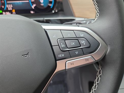 New 2026 Volkswagen Atlas SE image 19