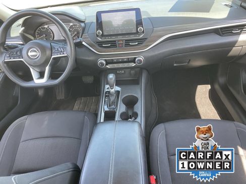 Certified 2025 Nissan Altima 2.5 SV FWD image 16