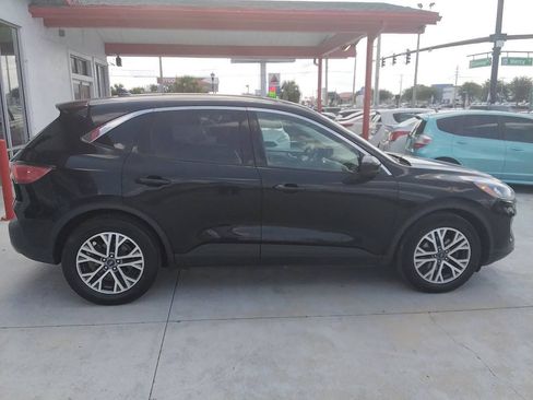 Used 2022 Ford Escape SEL FWD image 3