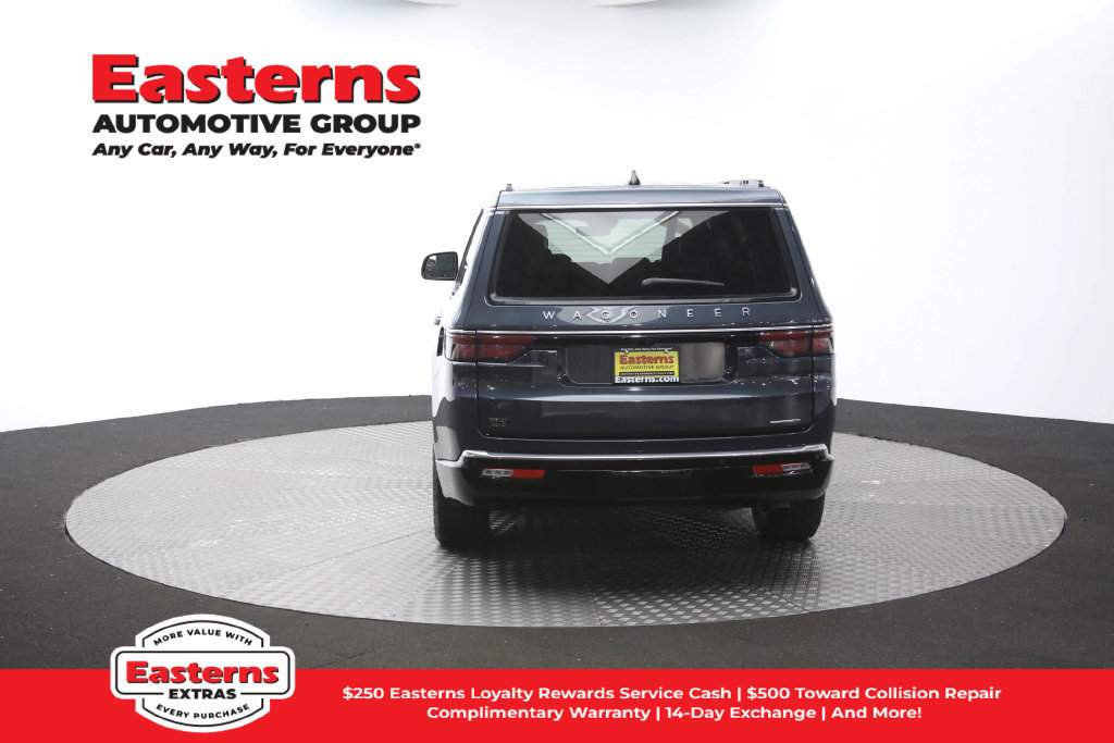 Used 2024 Jeep Wagoneer Series II AWD/4WD image 41