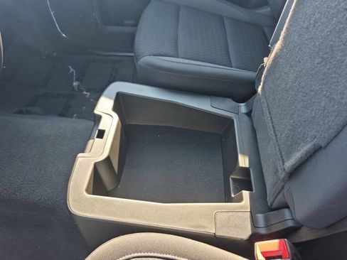 Certified 2023 Chevrolet Silverado 1500 LT AWD/4WD image 28