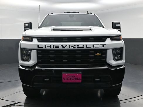 Used 2023 Chevrolet Silverado 2500 Custom w/ Custom Convenience Package AWD/4WD image 17