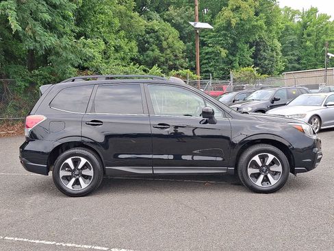 Used 2018 Subaru Forester 2.5i Limited AWD/4WD image 8