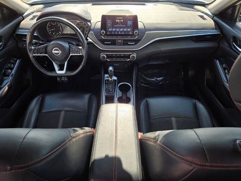 Certified 2024 Nissan Altima 2.5 SR FWD image 14