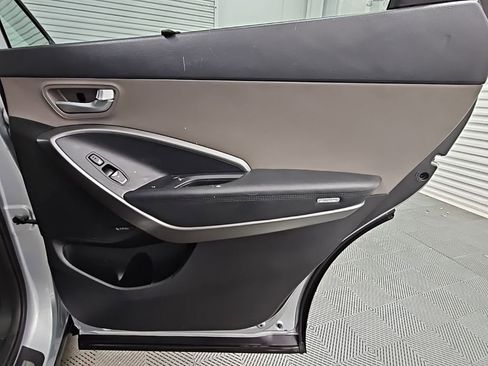 Used 2019 Hyundai Santa Fe XL image 38