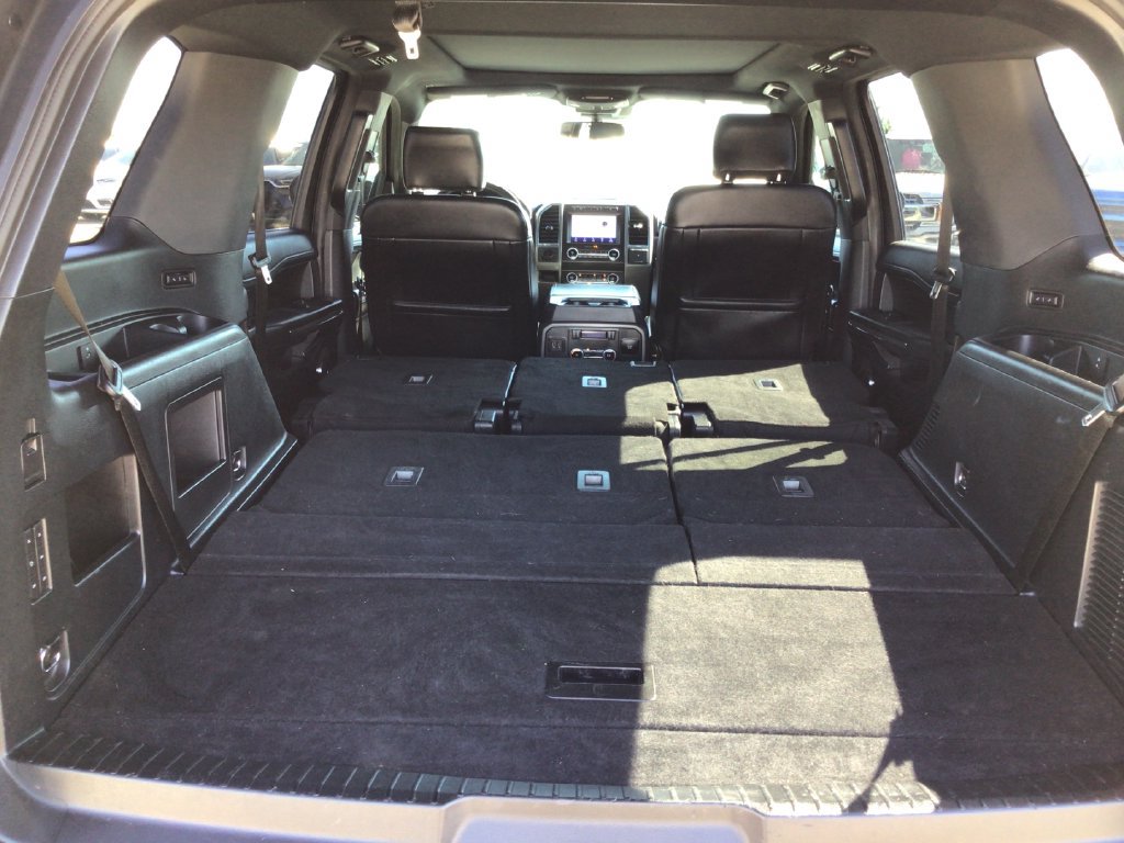 Used 2020 Ford Expedition XLT w/ Equipment Group 202A AWD/4WD image 39