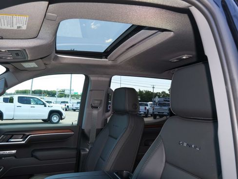 New 2026 GMC Sierra 1500 Denali AWD/4WD image 8