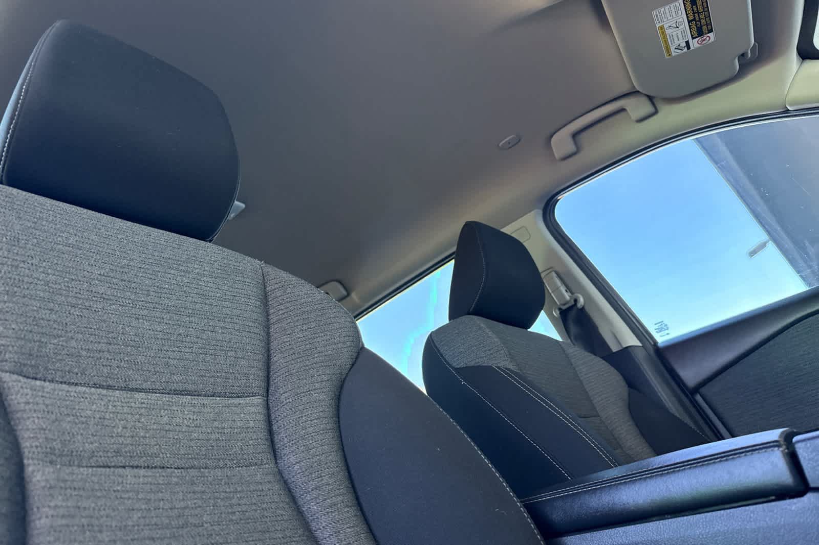 Used 2022 Nissan Rogue SV AWD/4WD image 17