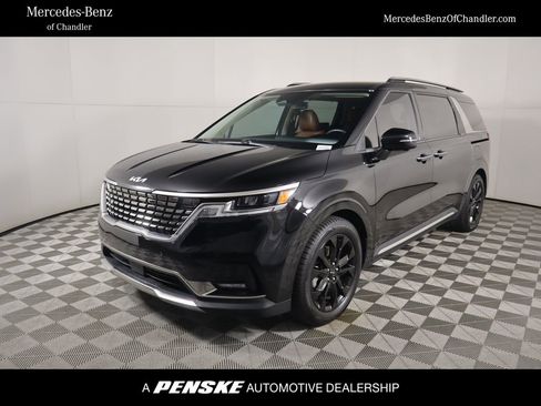 Used 2024 Kia Carnival SX image 1