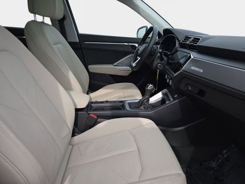 Used 2022 Audi Q3 2.0T Premium Plus w/ Premium Plus Package image 12