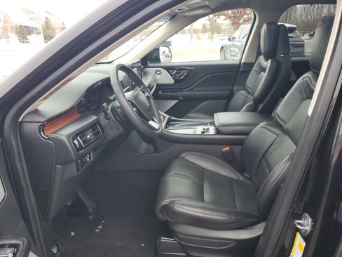 Certified 2023 Lincoln Aviator Reserve w/ Equipment Group 201A image 12