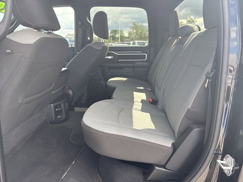 Used 2024 RAM 2500 Big Horn AWD/4WD image 20