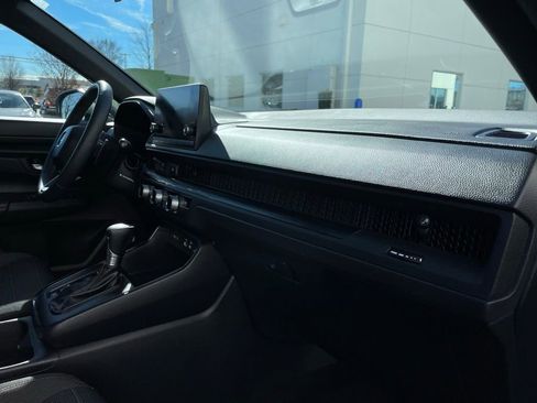Certified 2023 Honda CR-V Sport image 34