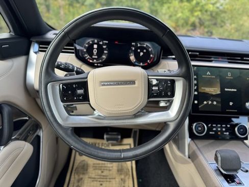 Used 2023 Land Rover Range Rover SE image 26