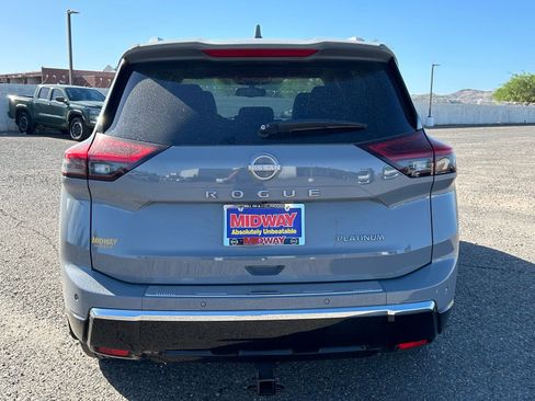 Used 2024 Nissan Rogue Platinum w/ Platinum Premium Package FWD image 7