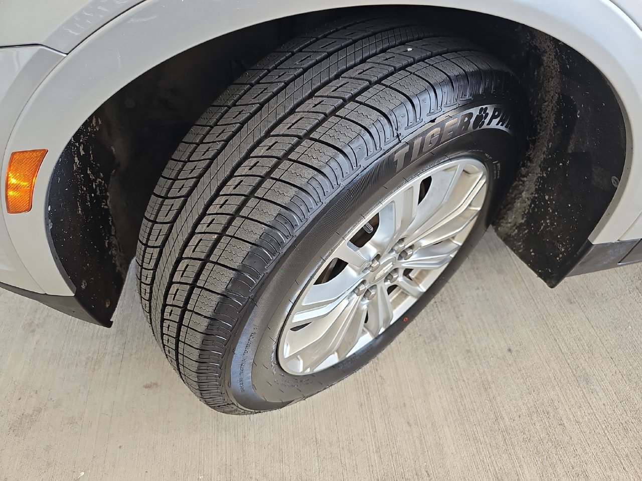 Used 2017 Cadillac XT5 FWD image 32