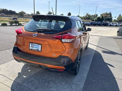 Used 2019 Nissan Kicks SR FWD image 6