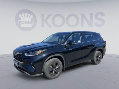 Used 2021 Toyota Highlander XLE