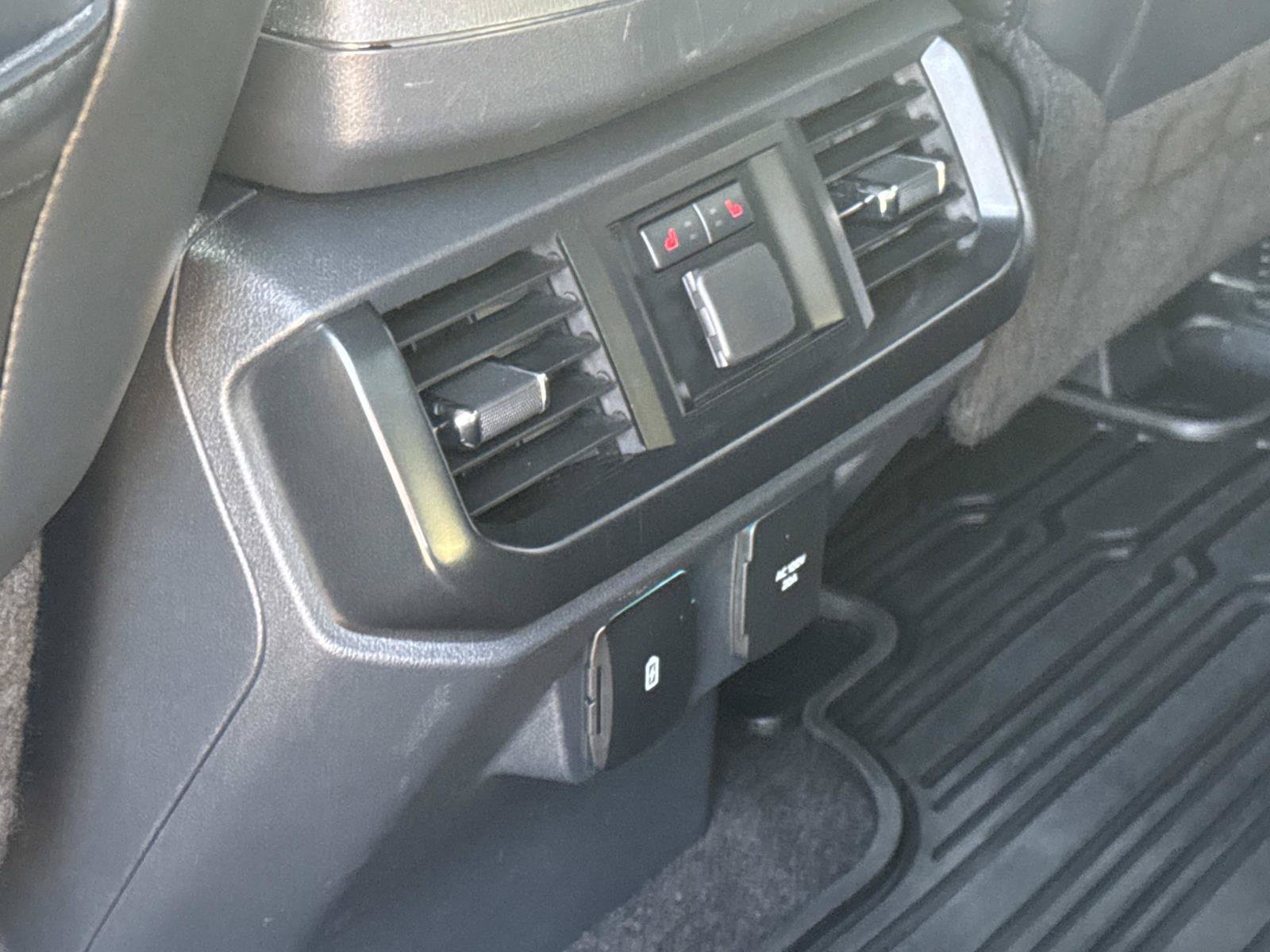 Used 2022 Ford F150 Raptor w/ Raptor 37 Performance Package AWD/4WD image 11