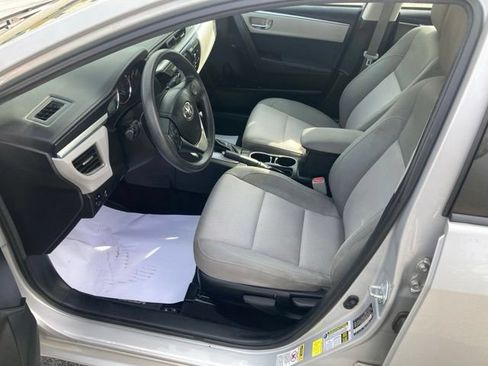 Used 2015 Toyota Corolla LE FWD image 19