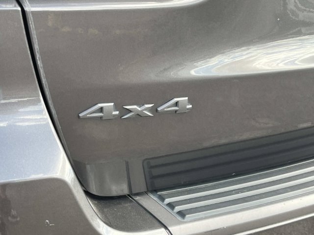 Used 2017 Jeep Grand Cherokee Trailhawk w/ Trailhawk Luxury Group AWD/4WD image 10