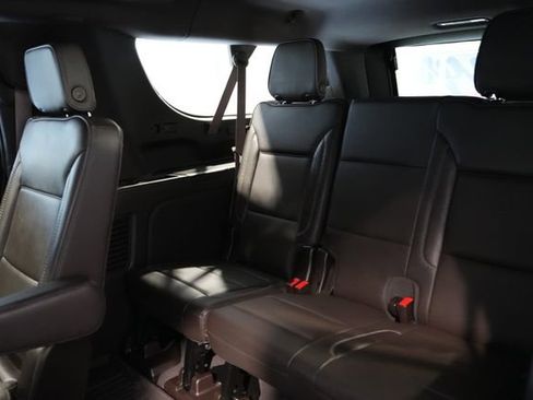 Used 2021 GMC Yukon XL Denali w/ Advanced Technology Package image 16