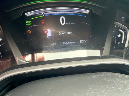 Used 2020 Honda CR-V Touring image 9