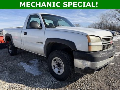 Used 2006 Chevrolet Silverado 2500 W/T image 1