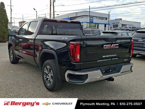 Certified 2025 GMC Sierra 1500 SLT image 4