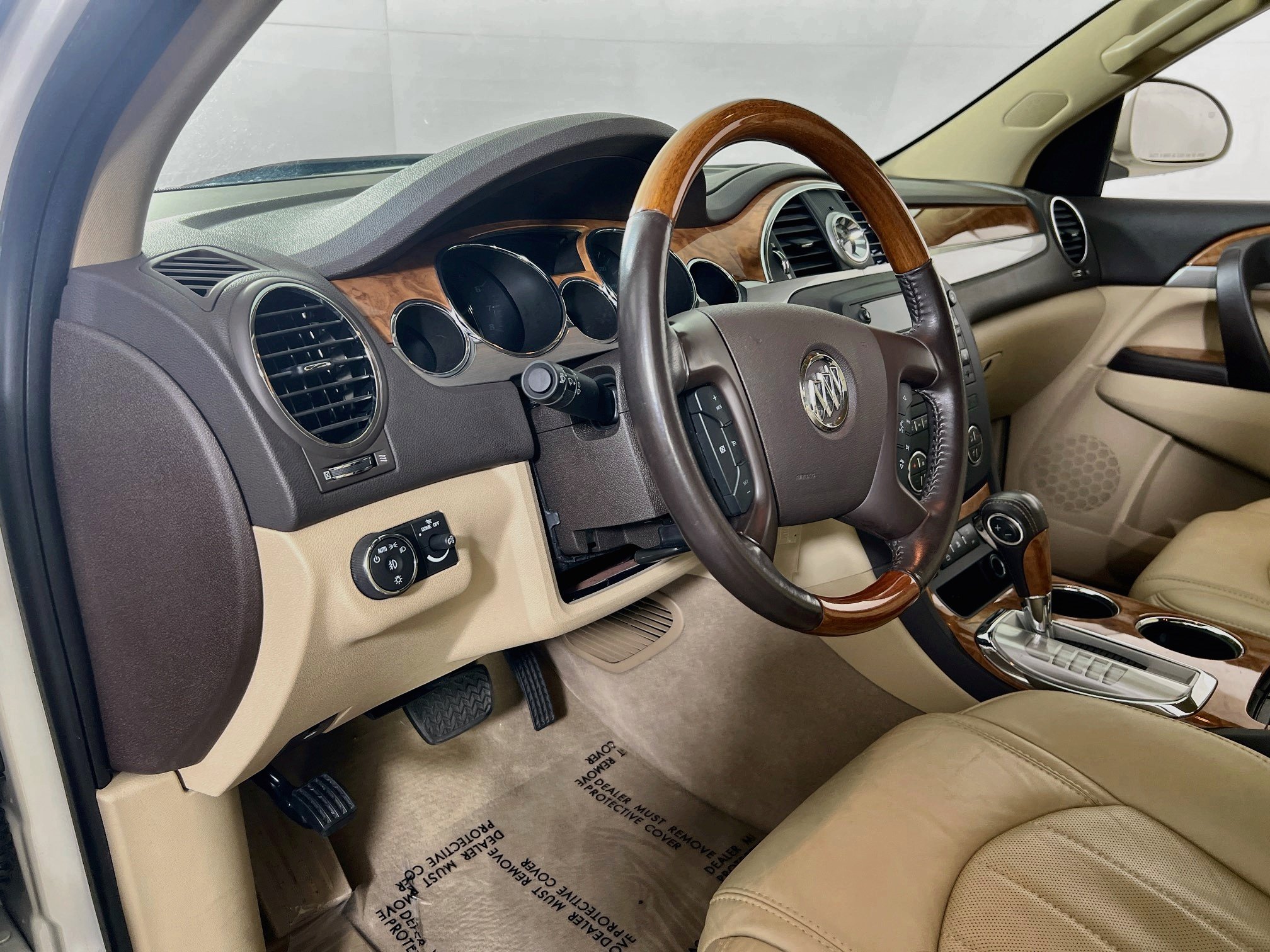 Used 2011 Buick Enclave CXL FWD image 9