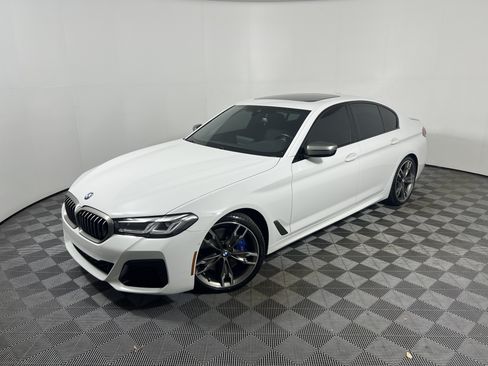Used 2022 BMW M550i xDrive AWD/4WD image 1