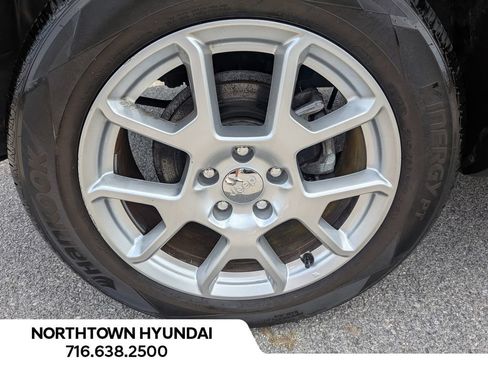 Used 2021 Jeep Renegade Latitude w/ Sun & Sound Group AWD/4WD image 44