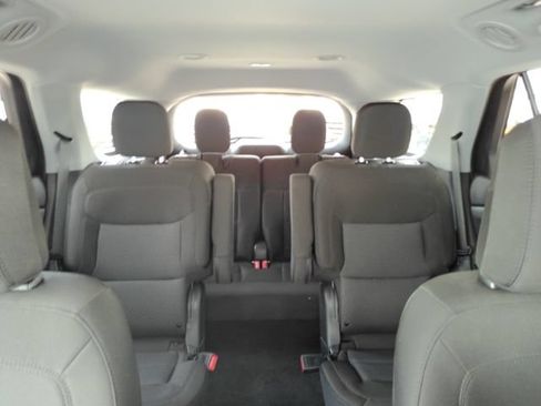 Used 2023 Ford Explorer XLT RWD image 33