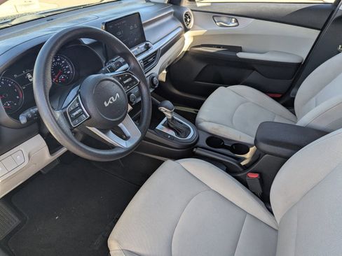 Used 2023 Kia Forte LXS w/ LXS Technology Package image 21