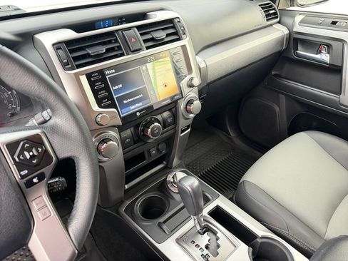 Used 2021 Toyota 4Runner SR5 Premium AWD/4WD image 19