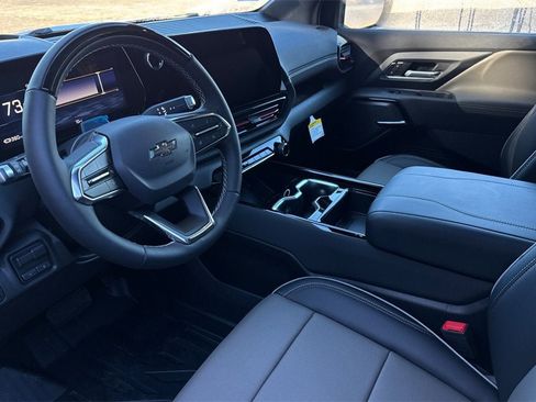 New 2026 Chevrolet Silverado EV Trail Boss image 10