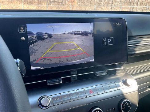 Used 2024 Hyundai Kona SE FWD image 16