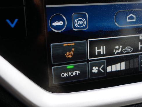 Certified 2025 Subaru Ascent Premium AWD/4WD image 28